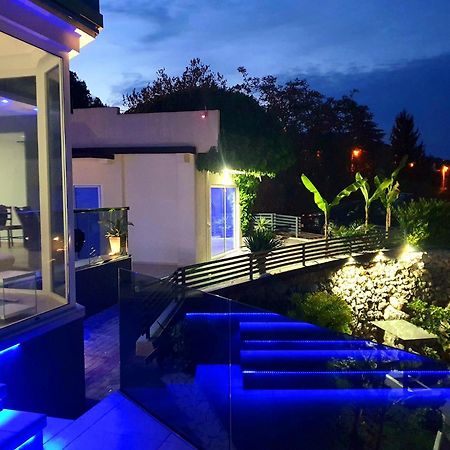 Penthouse Jacuzzi & Pool Apartmants オパティヤ エクステリア 写真