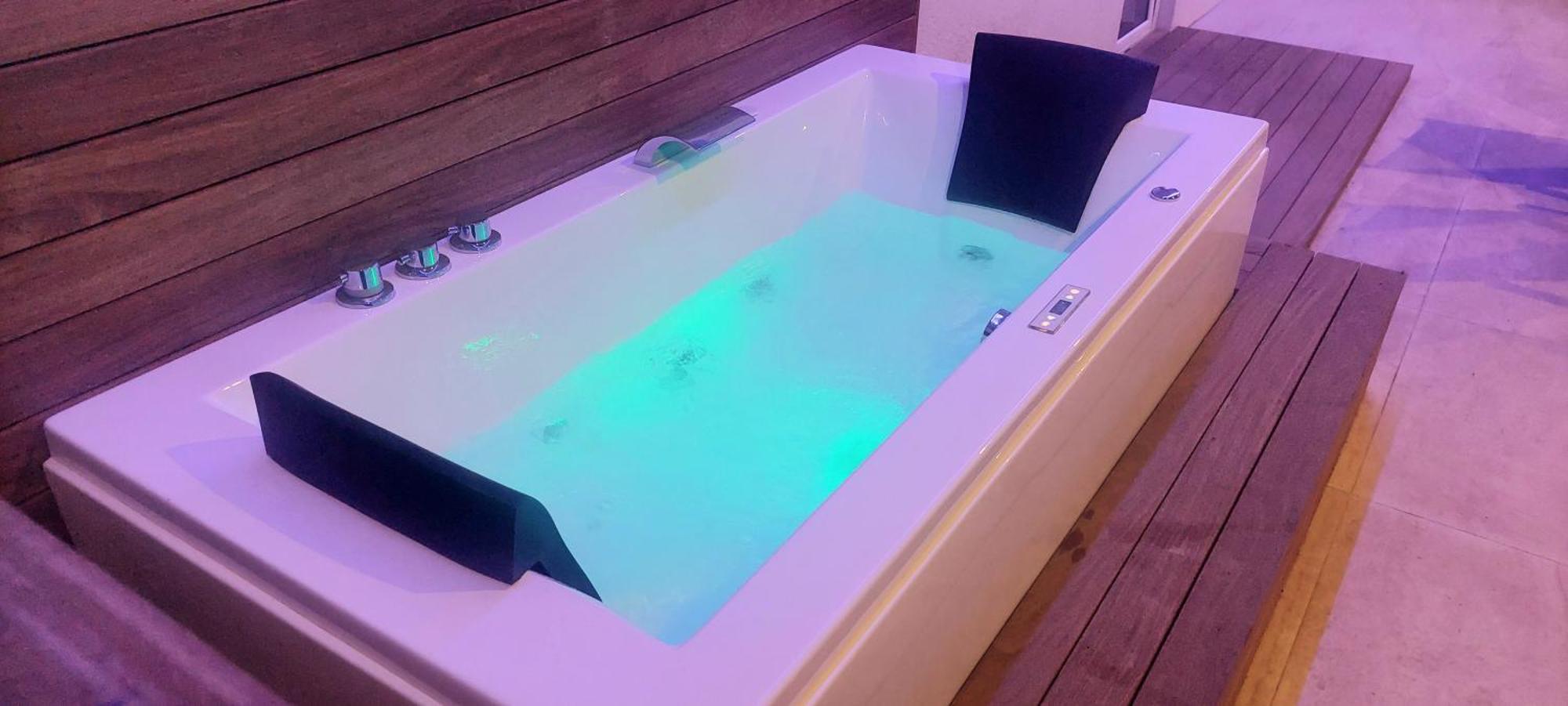 Penthouse Jacuzzi & Pool Apartmants オパティヤ エクステリア 写真